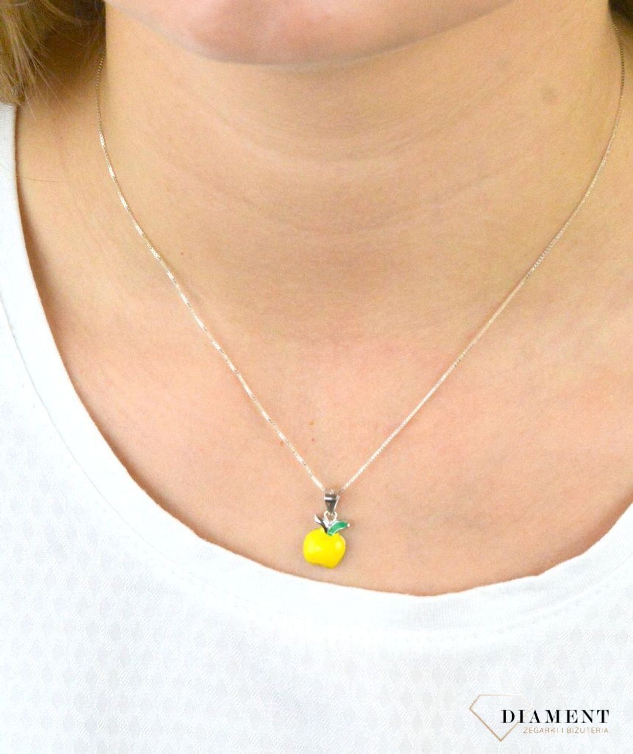 Zawieszka dziecięca srebrna 925 'Żółte jabłuszko' DIA-ZAW-JABŁKO1.jpg