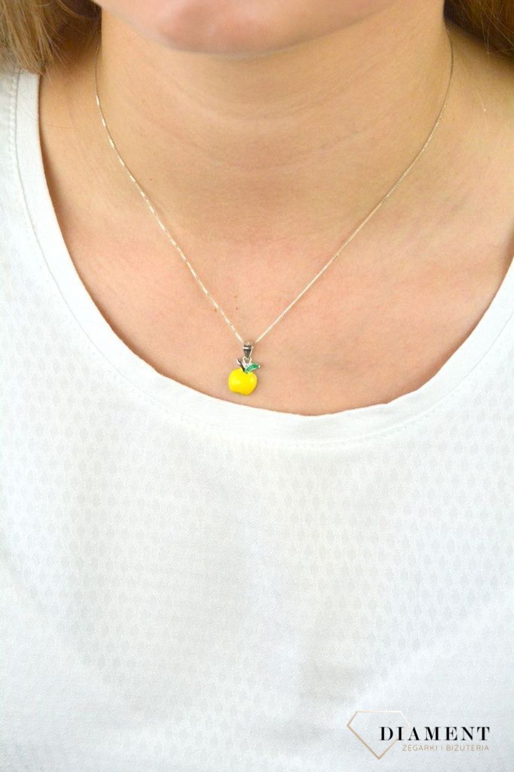 Zawieszka dziecięca srebrna 925 'Żółte jabłuszko' DIA-ZAW-JABŁKO1.jpg