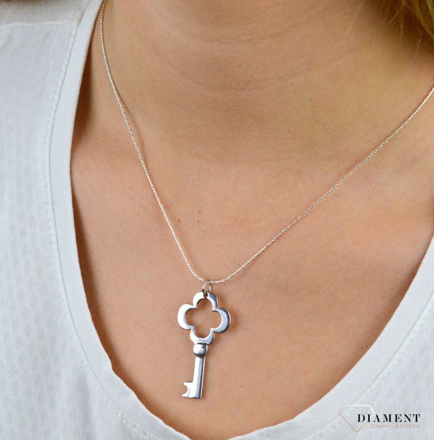 Srebrna zawieszka 925 'Klucz do serca' DIA-ZAW-KLUCZ1-925.jpg
