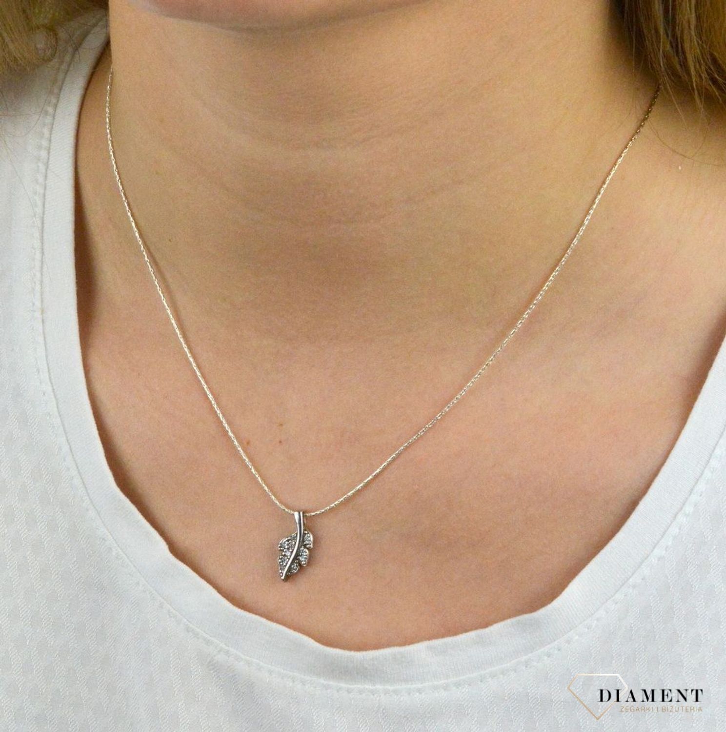 Srebrna zawieszka 925 'Listek na wietrze' DIA-ZAW-LISC1.jpg