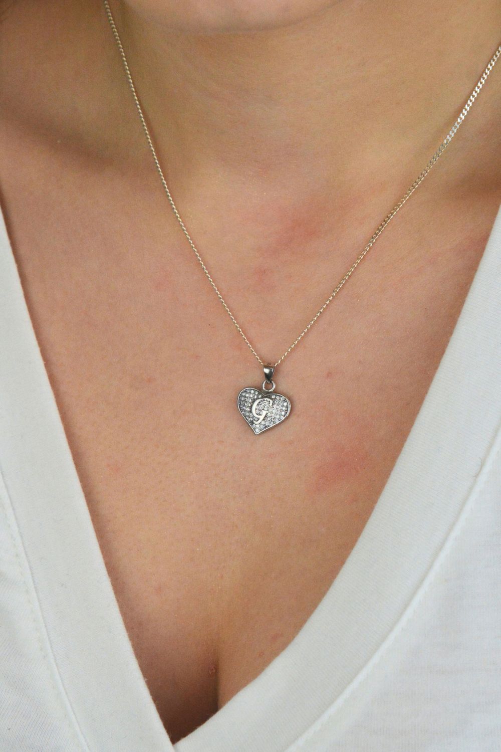 Srebrna zawieszka literka G w sercu z cyrkoniami 925 – DIA-ZAW-LITERKA-G2-925 g.jpg