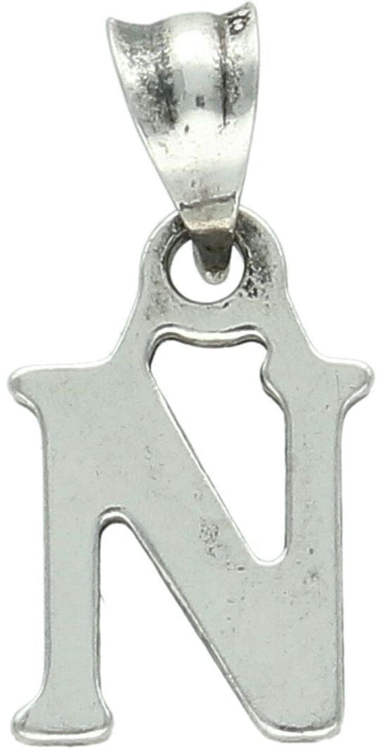 Zawieszka srebrna z literką N. Wykonana z wysokiej jakości srebra próby 925. Waga 0,95 g, wymiary 1,9 cm x 9 mm. Minimalistyczna i elegancka – idealna do łańcuszka.1.jpg