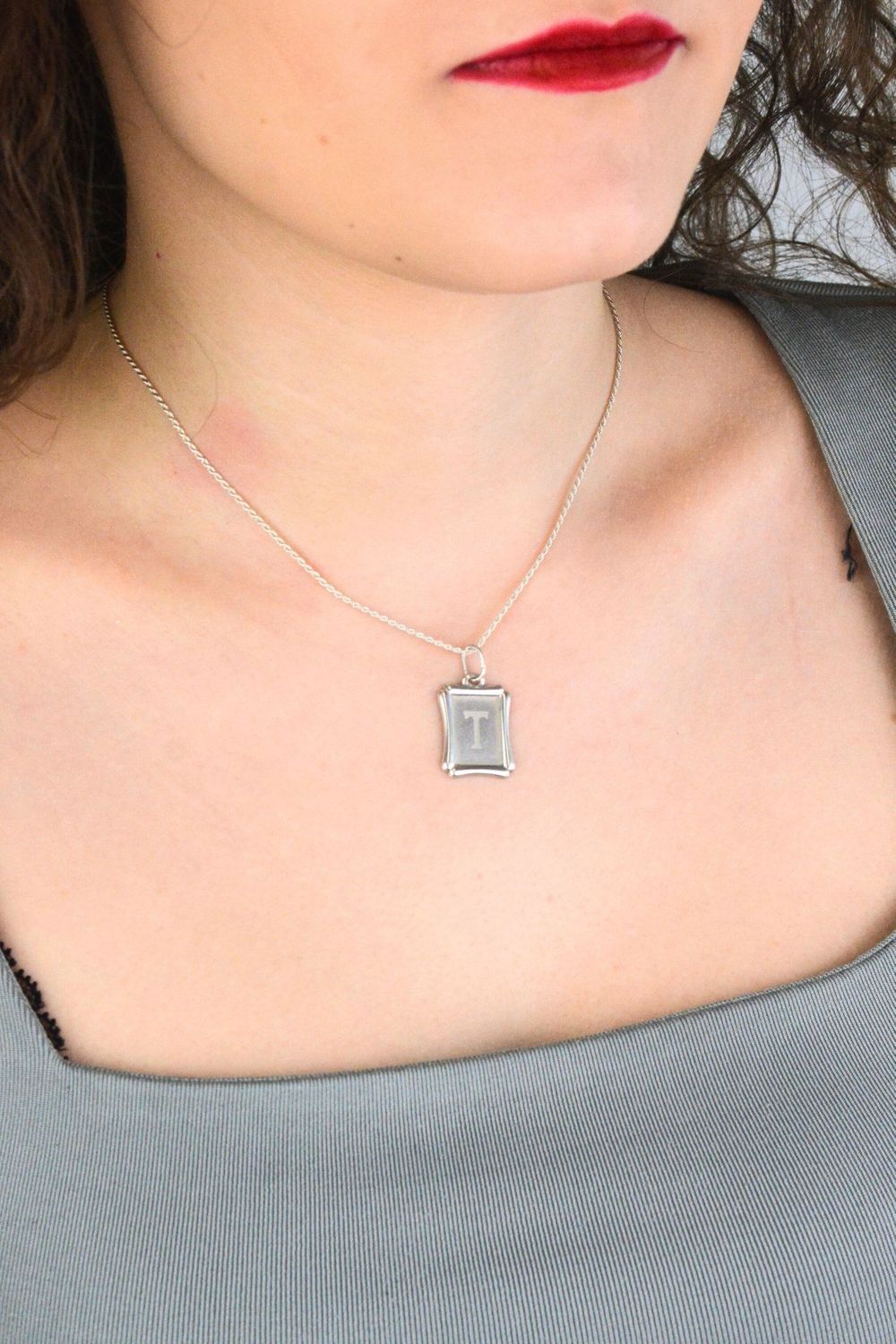 Srebrna zawieszka z literką T 925 DIA-ZAW-LITERKA-T4-925.jpg