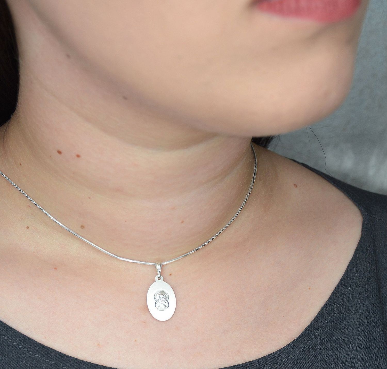 Zawieszka srebrna Medalik SZKAPLERZ owalny DIA-ZAW-MD1101-925 (1).jpg