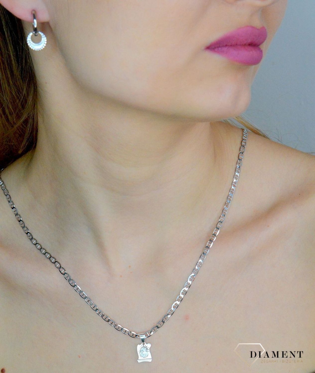 Srebrny medalik Matka Boska Karmiąca DIA-ZAW-MD2012-925. Srebrny medalik święty. Medalik srebrny z Matką Boską Karmiącą. Medalik srebrny na komunię. Medalik srebrny na prezent..jpg