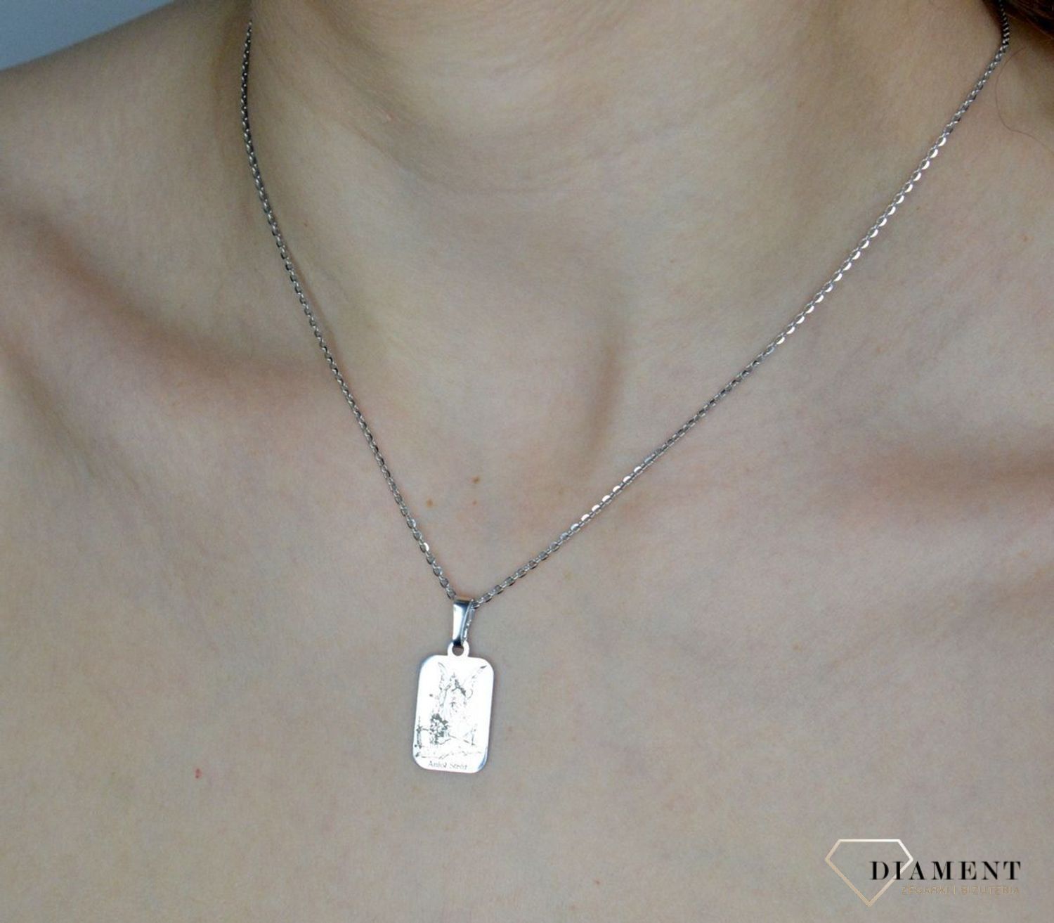 Srebrny medalik 925 Anioł Stróż z modlitwą DIA-ZAW-MDC028R-925.jpg