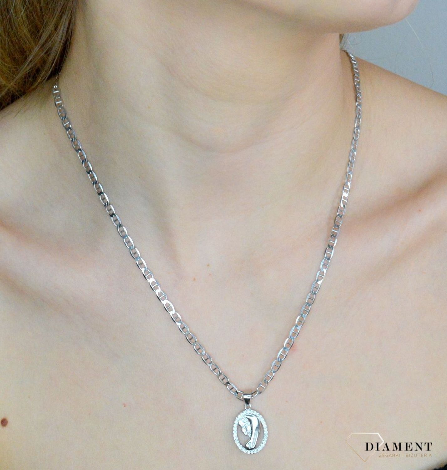 Srebrny medalik owalny z Matką Boską Fatimską DIA-ZAW-MDS01-925.jpg