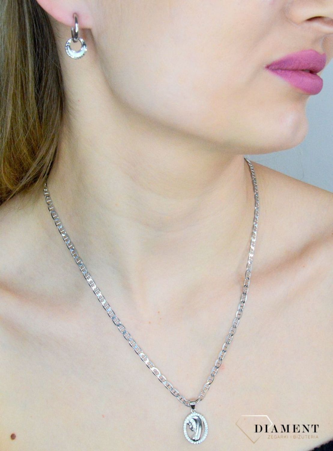 Srebrny medalik owalny z Matką Boską Fatimską DIA-ZAW-MDS01-925.jpg