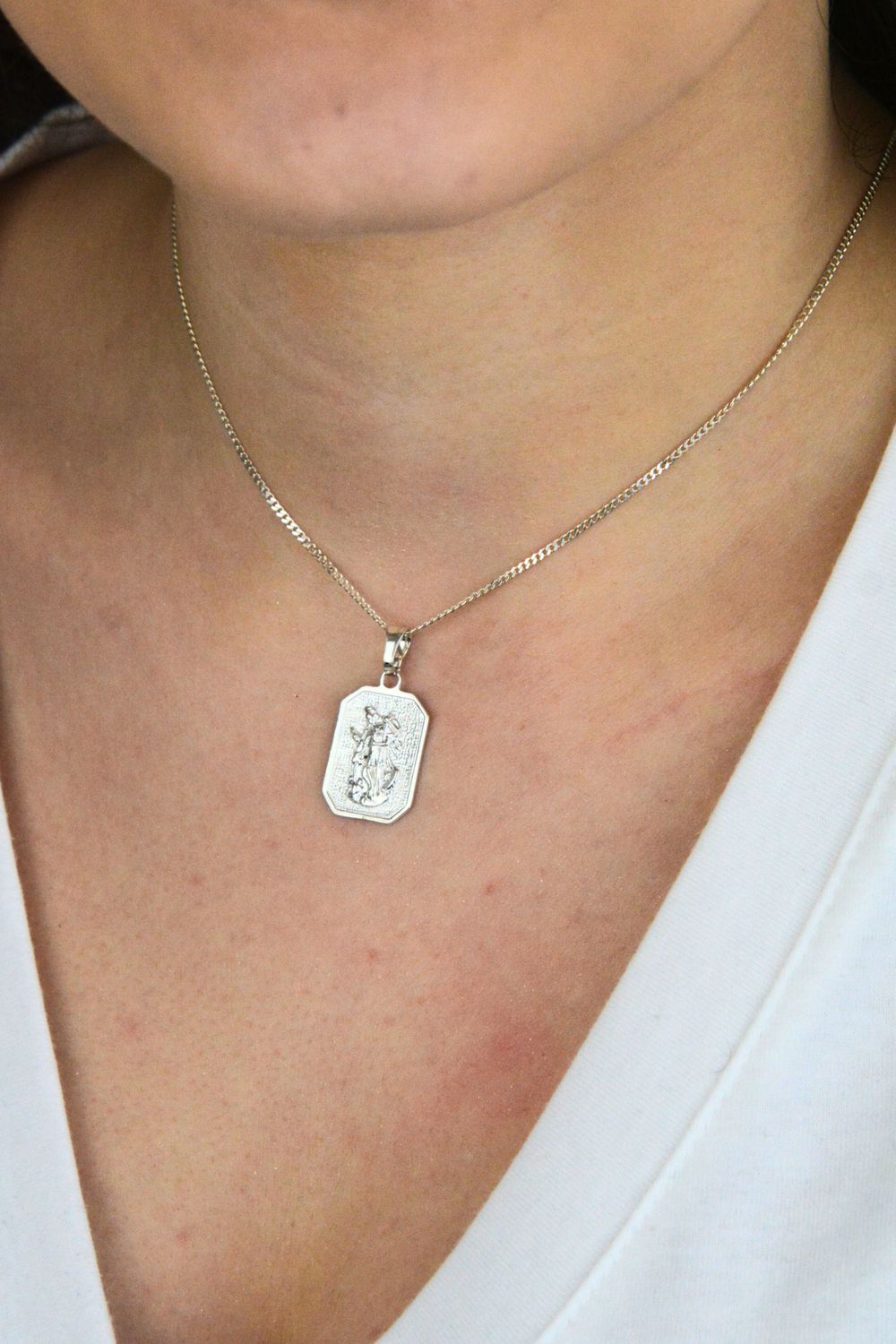 Medalik srebrny 925 z motywem sakralnym DIA-ZAW-MED18-925.jpg