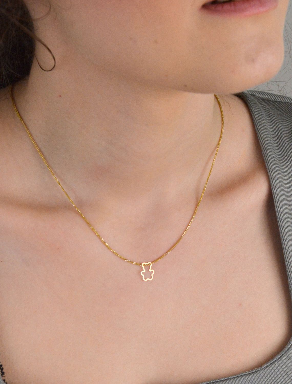 Zawieszka złota miś CELEBRYTKA próba 333 DIA-ZAW-MISIEK-333. Urocza złota zawieszka w kształcie misia, wykonana z wysokiej jakości złota próby 333. 1.jpg