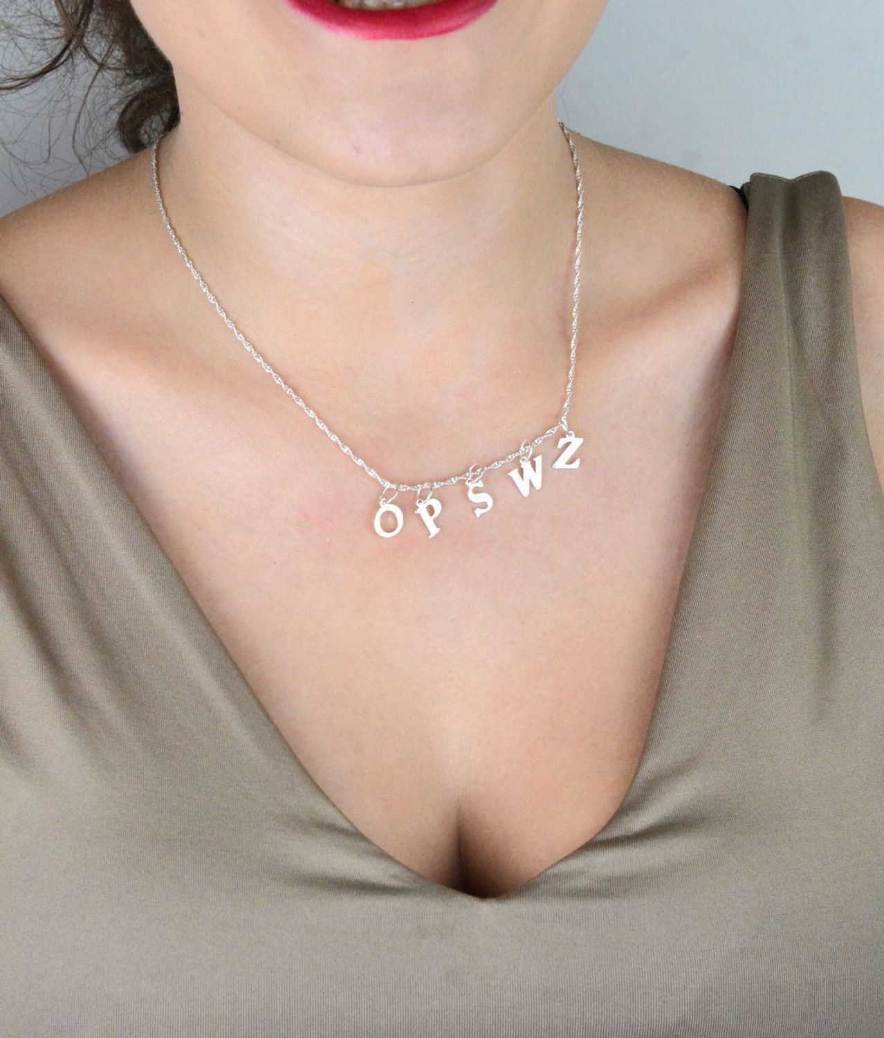 Srebrna zawieszka literka P – srebro 925  Symboliczna biżuteria.jpg