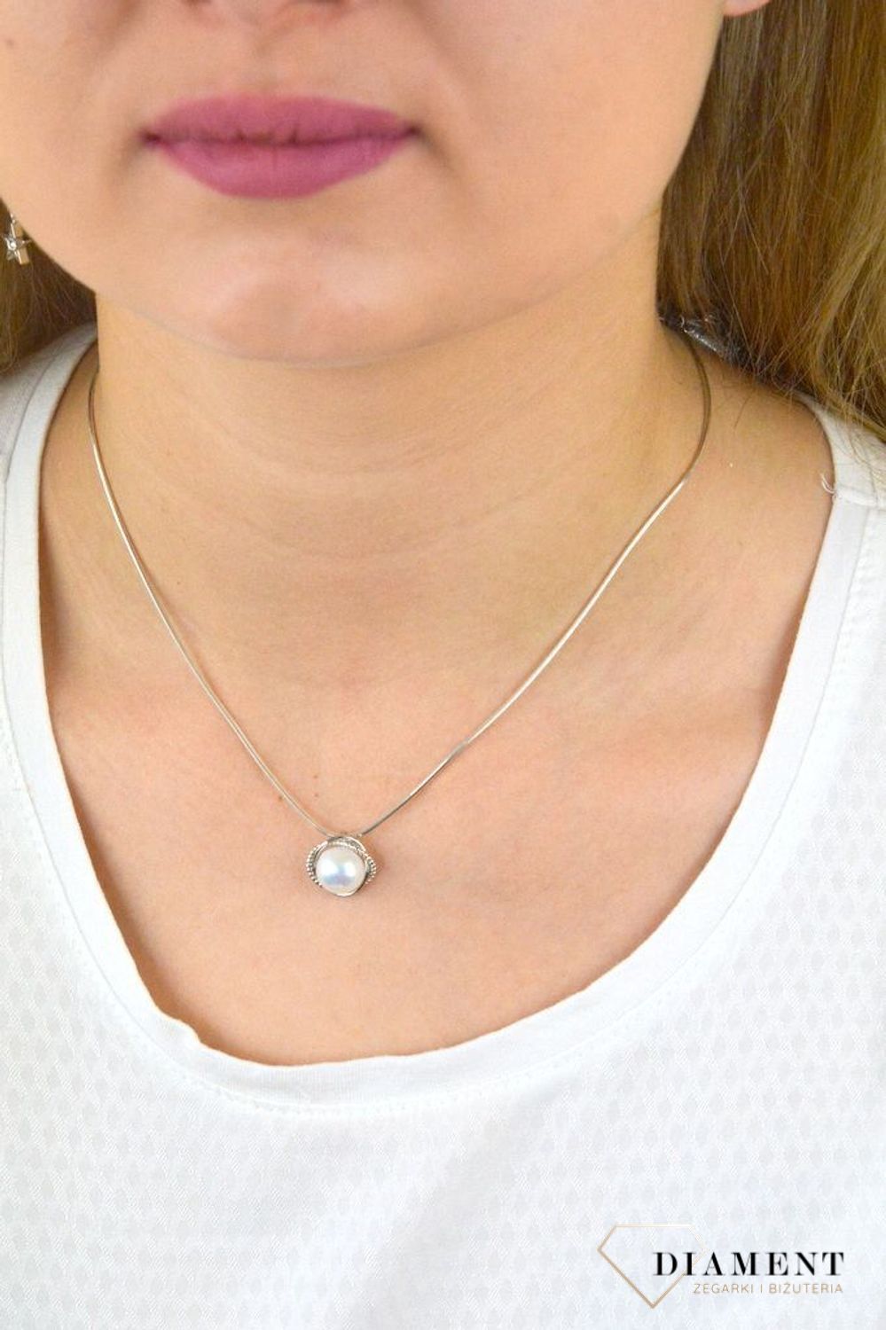 Srebrna zawieszka Perła otoczona srebrem DIA-ZAW-PERŁA.jpg