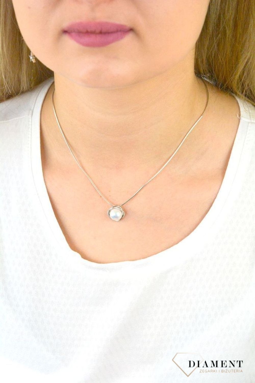 Srebrna zawieszka Perła otoczona srebrem DIA-ZAW-PERŁA.jpg