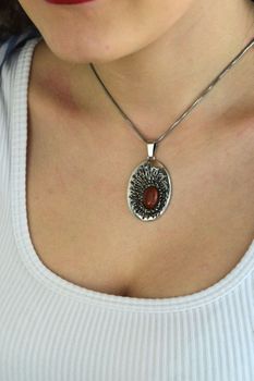 Srebrna zawieszka z piaskiem pustyni 925  Owalna damska (4).jpg