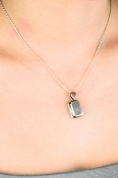 Damska srebrna zawieszka puzderko 925 DIA-ZAW-PUZDERKO-925 (1).jpg