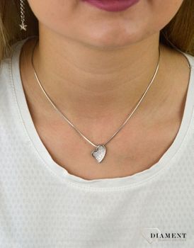 Srebrna zawieszka serce z cyrkoniami DIA-ZAW-SERCE5. Na prezent dla każdej kobiety. Zawieszka dla ukochanej. Srebrna zawieszka serce wysadzane cyrkoniami (2).JPG