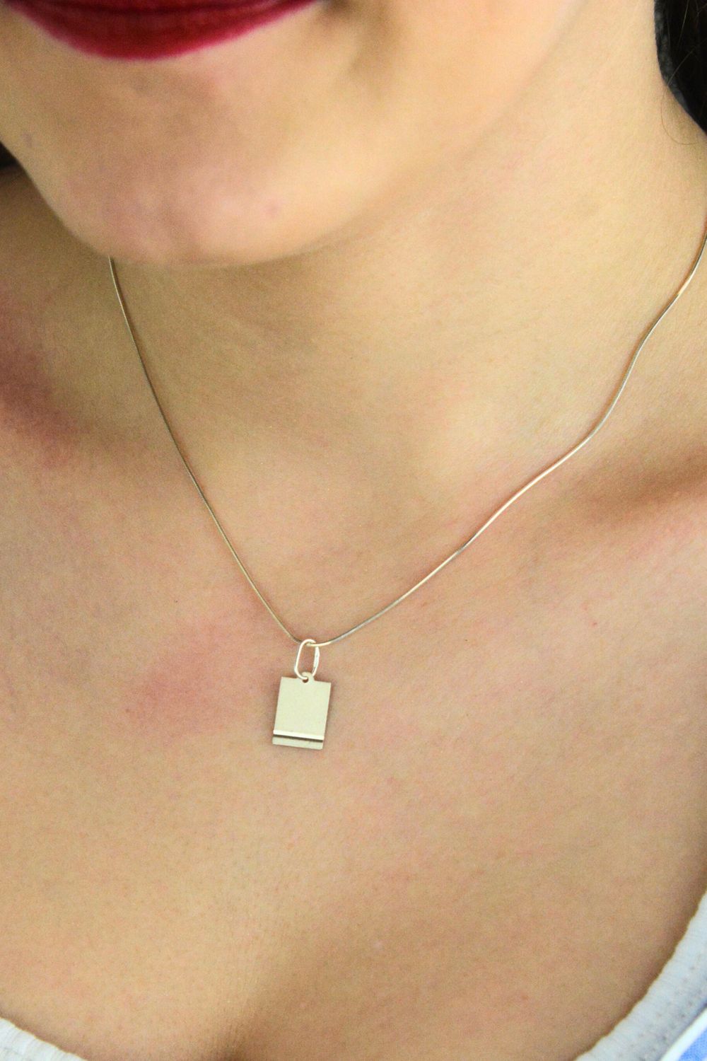 Zawieszka damska srebrna 925 matowa prostokątna – DIA-ZAW-WD120-925 (2).jpg