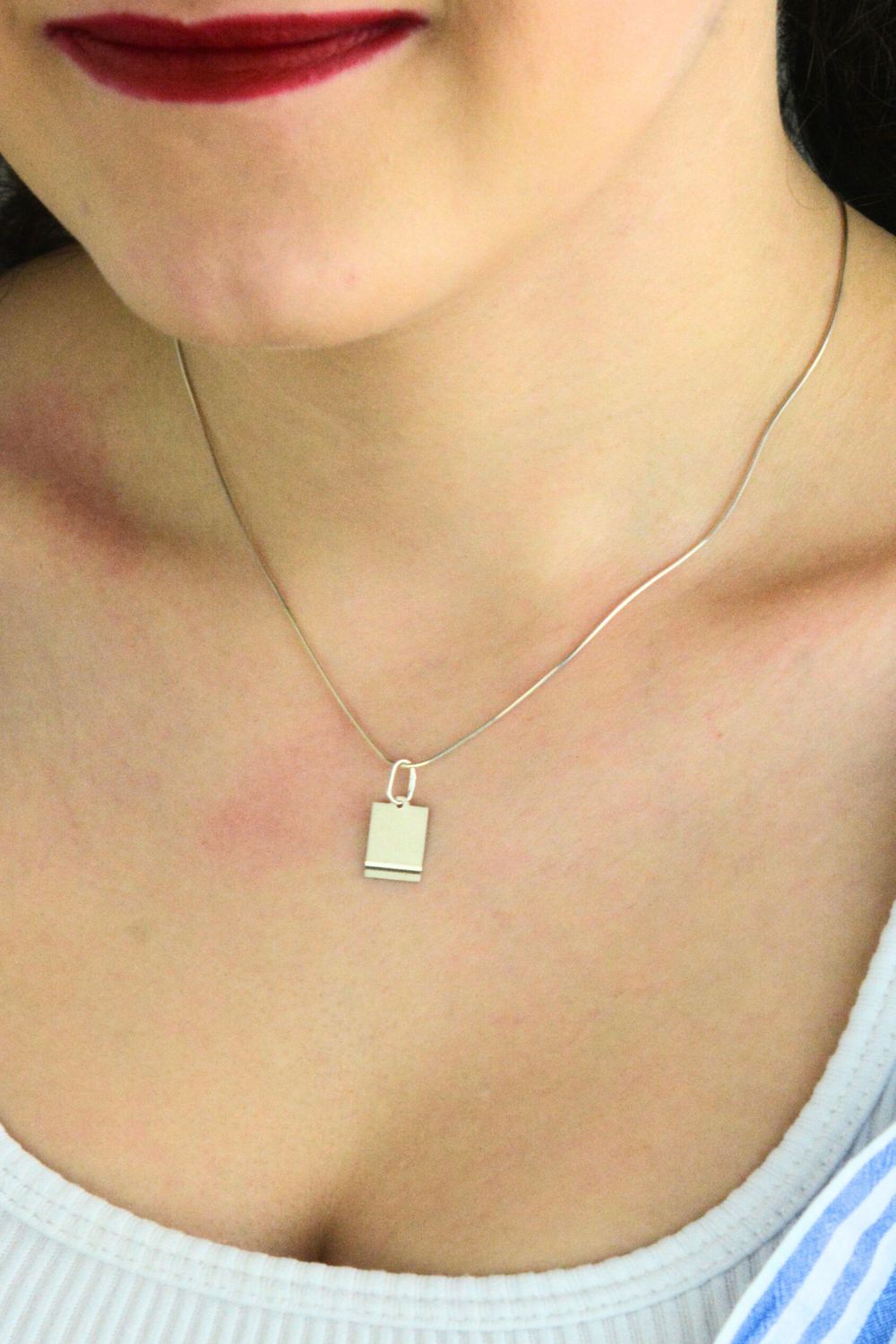 Zawieszka damska srebrna 925 matowa prostokątna – DIA-ZAW-WD120-925 (2).jpg