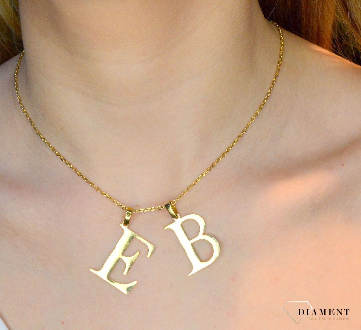 Stalowa zawieszka pozłacana Literka E 2,5 cm DIA-ZAW-ZE10819-STAL..JPEG