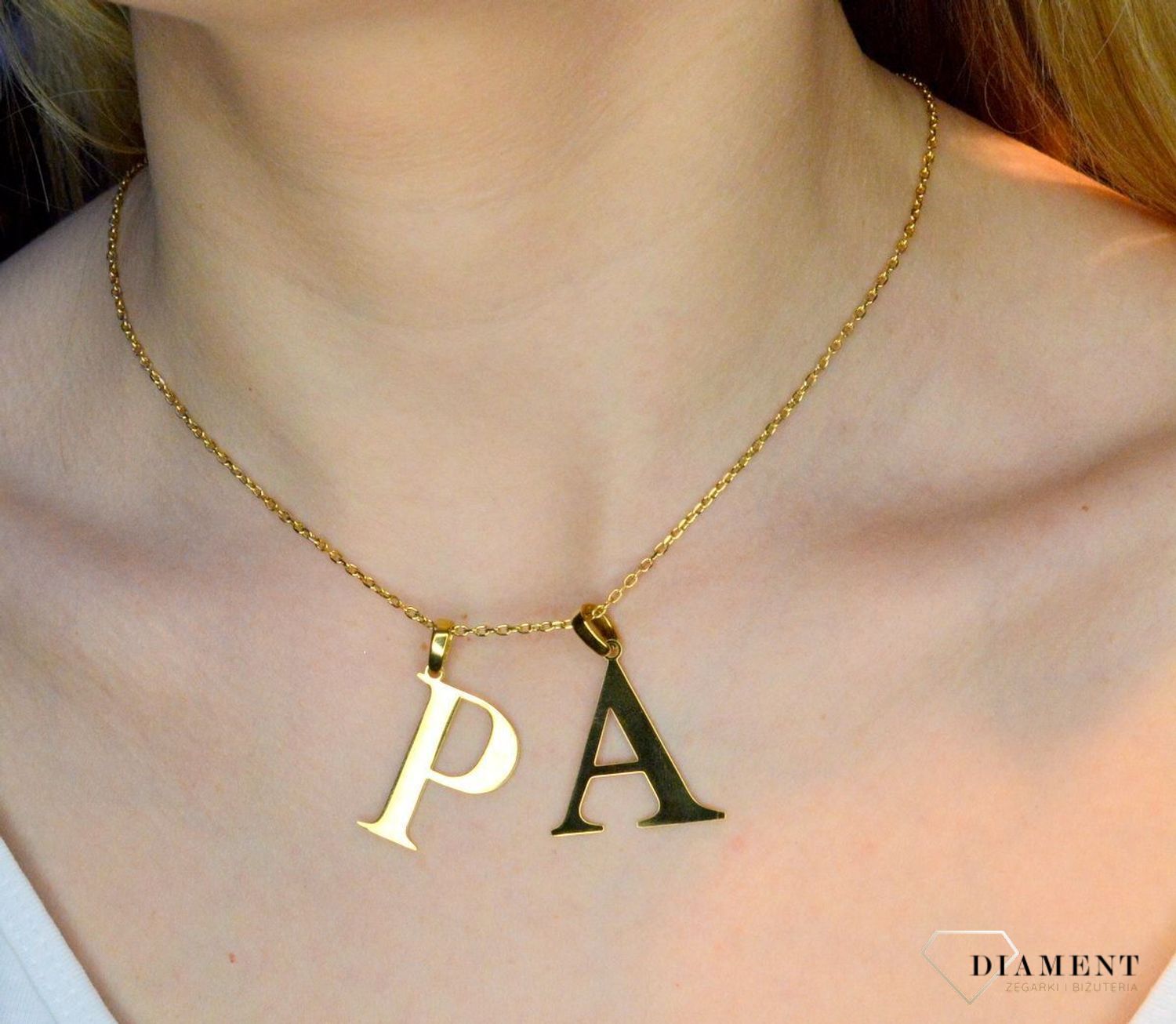Stalowa zawieszka pozłacana Literka P 2,5 cm DIA-ZAW-ZP10819-STAL.JPEG