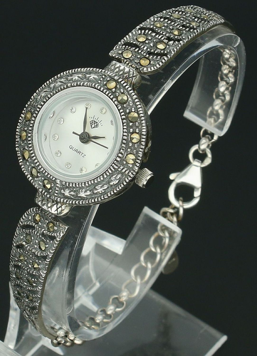 Elegancki zegarek damski ze srebra 925, waga 20,7 g. Koperta 2,2 cm, bransoletka 15+2,5 cm, zdobiony markazytami. Grawer gratis – idealny na prezent.11.jpg