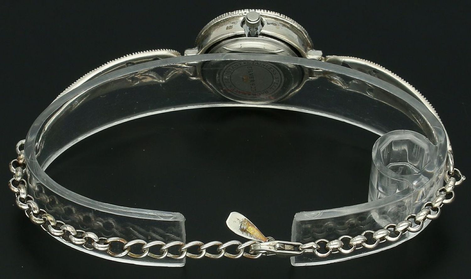 Elegancki zegarek damski ze srebra 925 o wadze 19,6 g. Zdobiony markazytami, koperta 2,4 cm, bransoletka 17+3 cm. W cenie grawer gratis – idealny na prezent.1.jpg