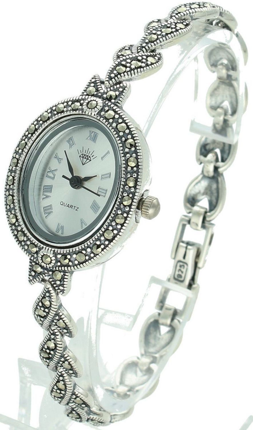 Zegarek damski srebrny DIA-ZEG-13849-925 z markazytami, owalna koperta 2,6 x 2,2 cm, długość zegarka 19 cm, zapięcie na zatrzask. Elegancki i efektowny dodatek.11.jpg