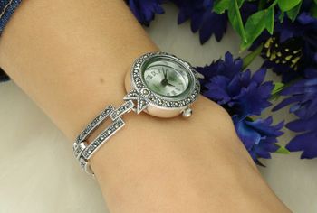 Zegarek damski srebrny 925, model DIA-ZEG-13851-925. Owalna tarcza z markazytami, długość 18 cm, waga 27,90 g – elegancki i subtelny.5.jpg