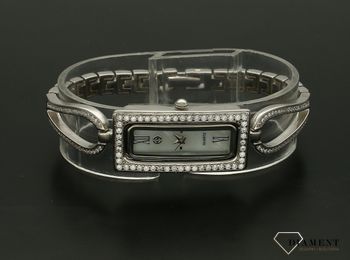 Zegarek srebrny biżuteryjny z prostokątna tarczą DIA-ZEG-9380-925. Elegancki zegarek z prostokątną tarczą ze srebra z cyrkoniami idealnie sprawdzi się jako ekskluzywny dodatek do białych koszul i koktajlowych sukienek. Zegar (5).jpg