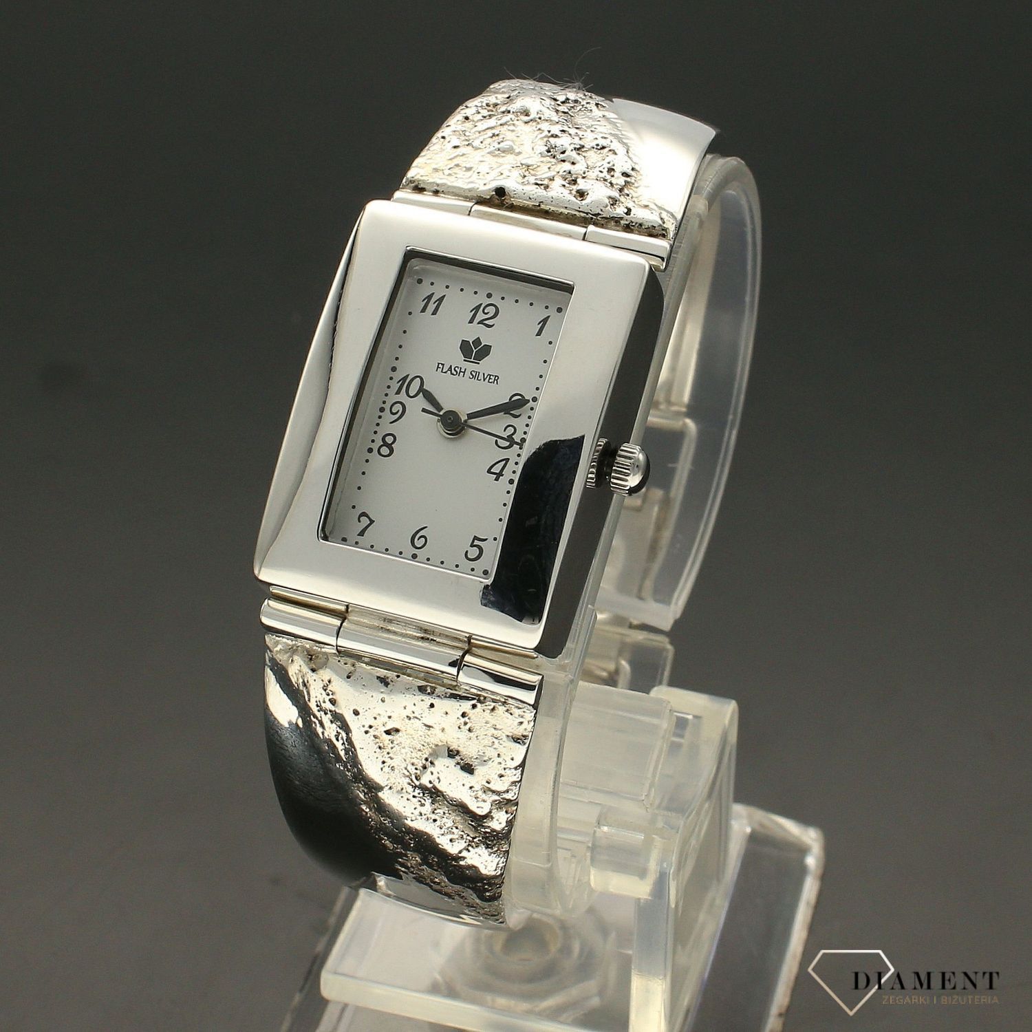 Zegarek damski srebrny na bransolecie 'Czytelny prostokąt' DIA-ZEG-SREBRNY13-925 (1).jpg