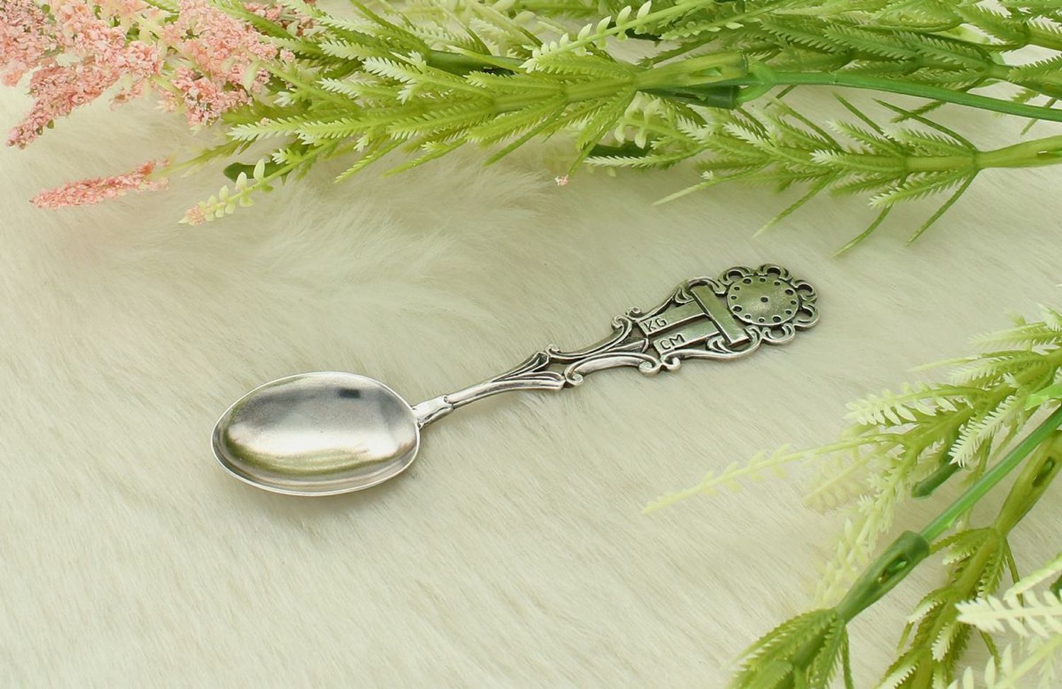 Elegancka łyżeczka urodzinowa srebrna próby 925, model DIA-ŁYŻ-13671-925. Możliwość grawerowania godziny urodzenia, wagi i wzrostu dziecka. Idealny prezent na narodziny lub chrzest.1.jpg