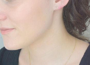 Kolczyki złote serca Wkrętki Serduszka z Diamentami 0,01 ct złoto 585  DIAKLCCK034Z585B0.01. Biżuteria wykonana z żółtego złota próby 585 (4).JPG