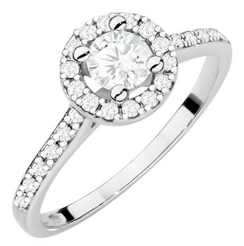 Olśniewający pierścionek W0477 z diamentem laboratoryjnym 0.30ct i 26 dodatkowymi diamentami (łącznie 0.52ct) w białym złocie 585. Elegancja, luksus i etyczne piękno w jednym.1.jpg