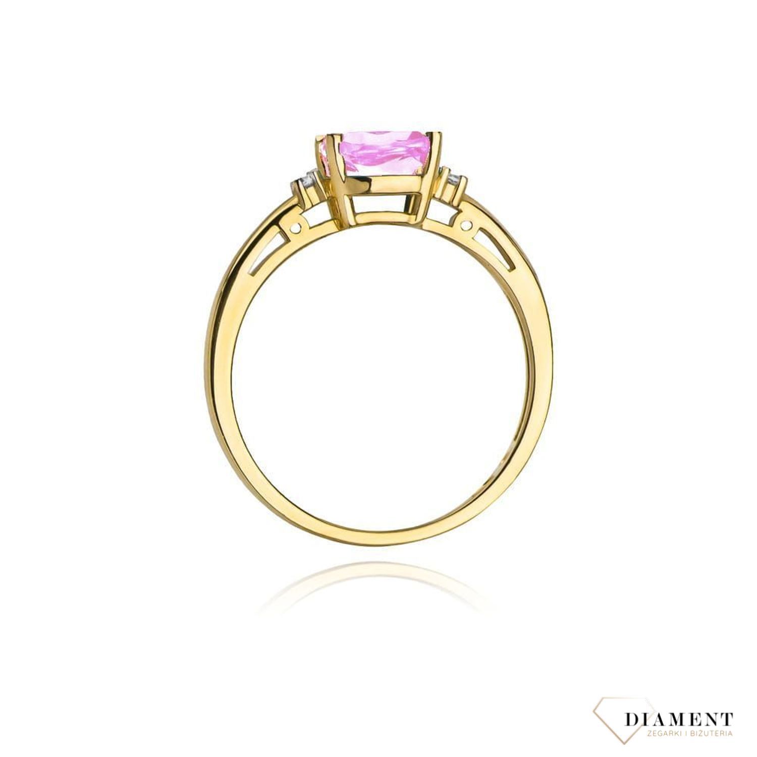 Złoty pierścionek Damski 585 Centralny Topaz Różowy i Diamenty 0.03 ct APRSW003Z585RT1.10DI Pierścionek z żółtego 14 karatowego złota z Diamentami, idealny prezent dla każdej kobiety. Możliwość zamówienia Twojego Rozmiaru..jpg