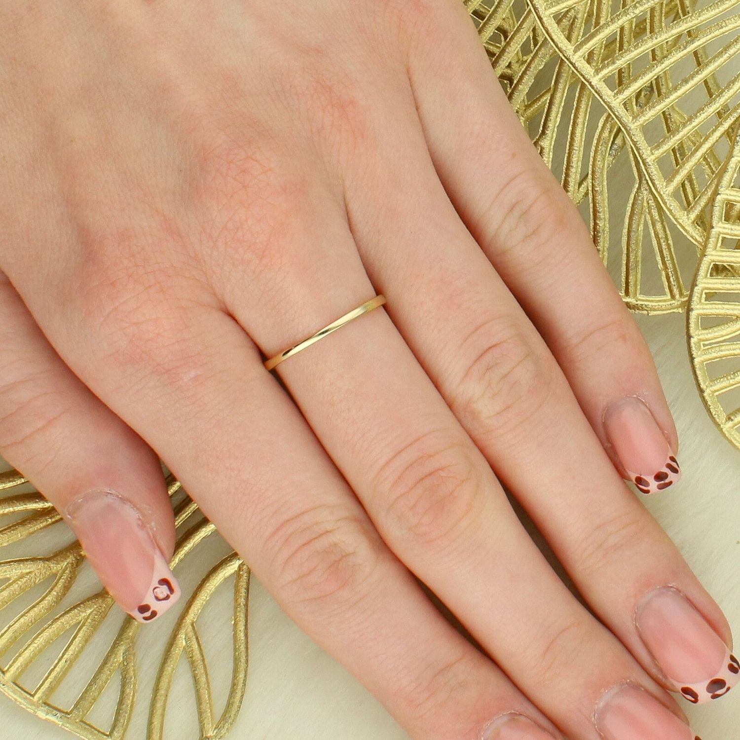 Złoty pierścionek damski 585 Topaz Sky Blue o formie serca i Diamenty 0.04 ct DIAPRSW031Z585T1.20  Pierścionek z żółtego 14 karatowego złota z Diamentami, idealny prezent dla każdej kobiety. Możliwość zamówienia Twojego Rozm.jpg