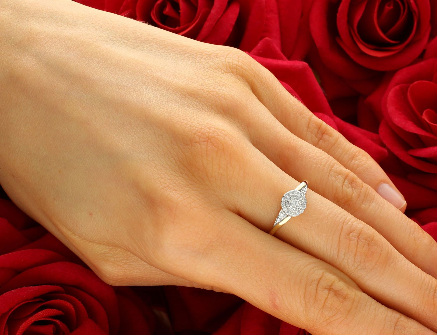 Pierścionek złoty z DIAPRSW018Z585B0.20 Pierścionek damski bogato zdobiony diamentami, złota biżuteria z 31 Diamentami Damski pierścionek 1.jpg