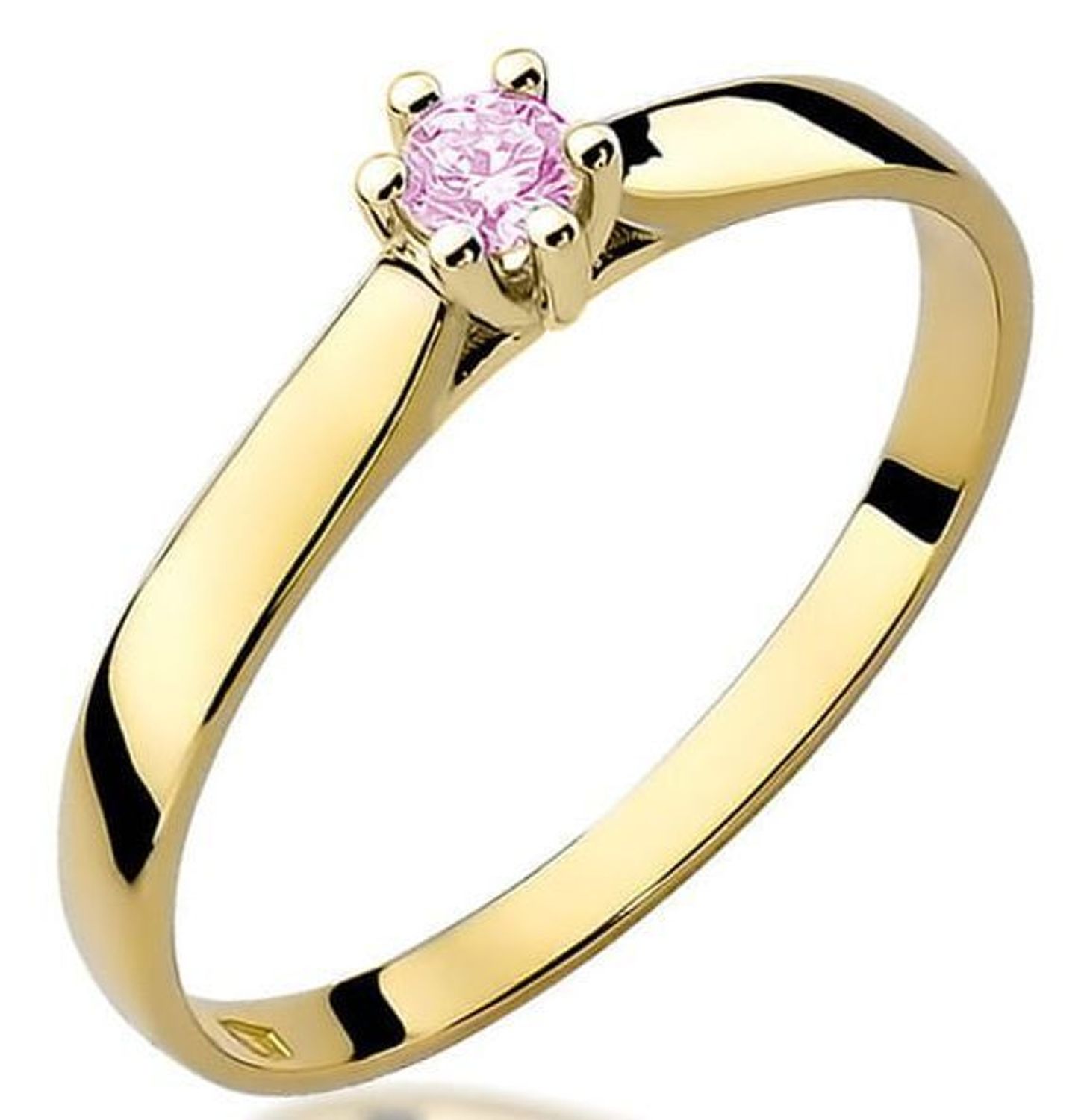 Klasyczny pierścionek złoty W0222 wykonany z żółtego złota próby 585. Jednokamieniowy design z kamieniem 0.13 ct (3.0 mm). Waga 1.4–2.0 g, wysokość korony 4.2 mm. Idealny pierścionek zaręczynowy.jpg