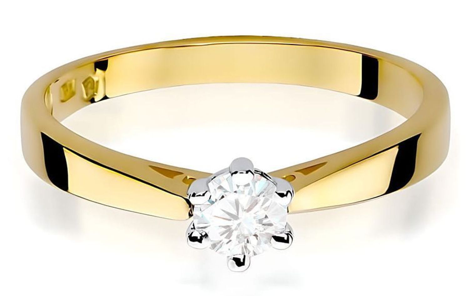 Złoty pierścionek z diamentem laboratoryjnym W0229B – złoto 585 w kolorze żółtym, diament 0.25 ct (VS2 F, 4.1 mm). Elegancka, etyczna biżuteria o wadze 1.7–2.5 g. 1.jpg