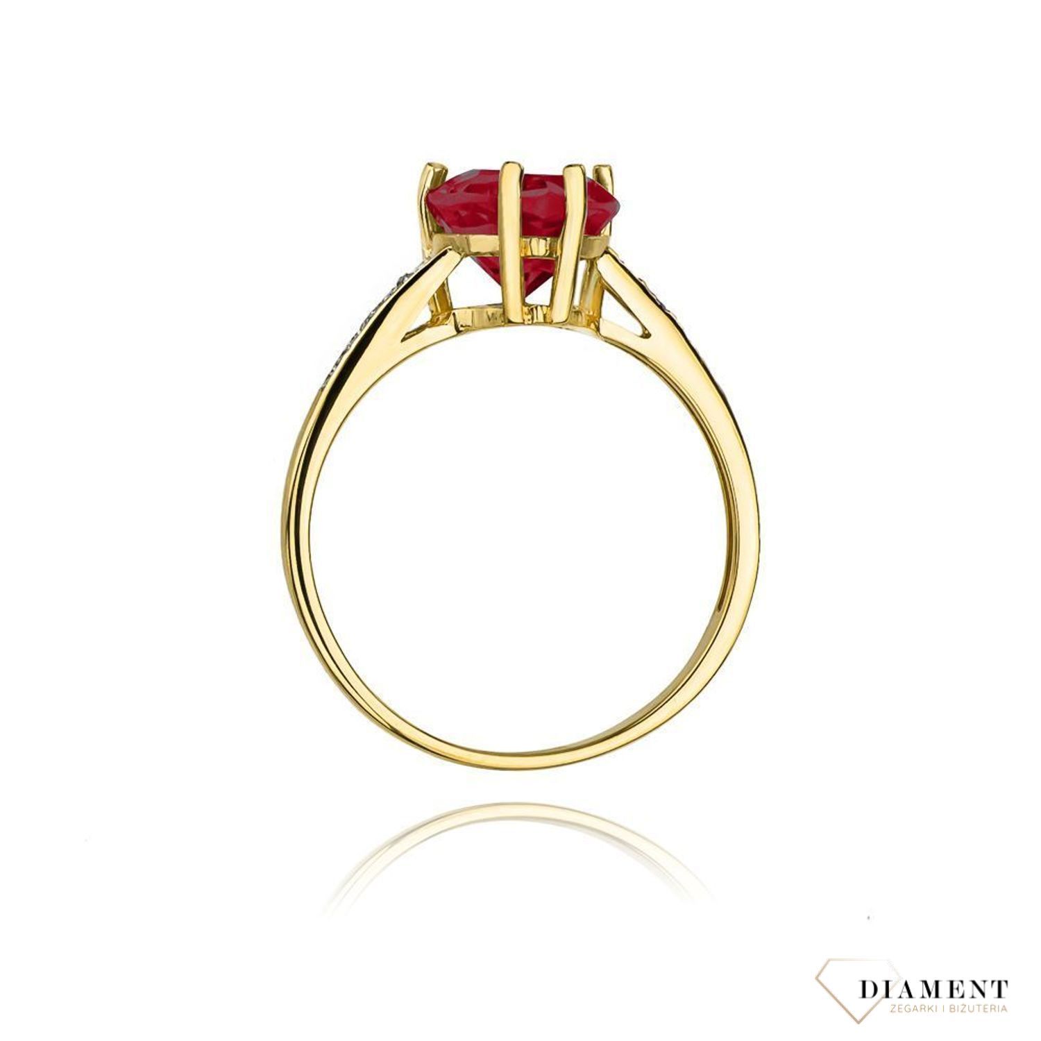 Złoty pierścionek damski 585 Serce z Rubinu z Diamentami 0,04 ct 1.jpg