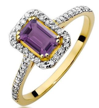Pierścionek W0403 z żółtego złota 585 z centralnym ametystem 0,50 ct w szlifie oktagonalnym i 38 diamentami bocznymi o łącznej masie 0,19 ct. Elegancka biżuteria kol1.jpg