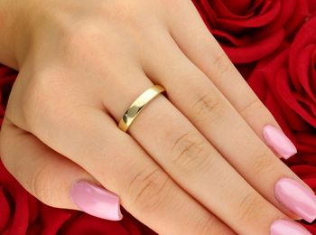 Ekskluzywny pierścionek damski ze złota próby 585 z diamentem 1,00 ct o barwie H i czystości SI2. Waga 5,61 g. Idealny wybór na zaręczyny lub prezent.7.jpg