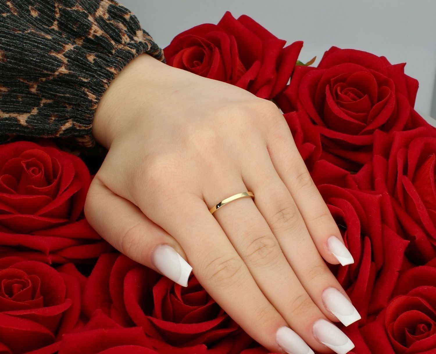 Złoty pierścionek damski 585 Cytryn i diamenty Au.jpg