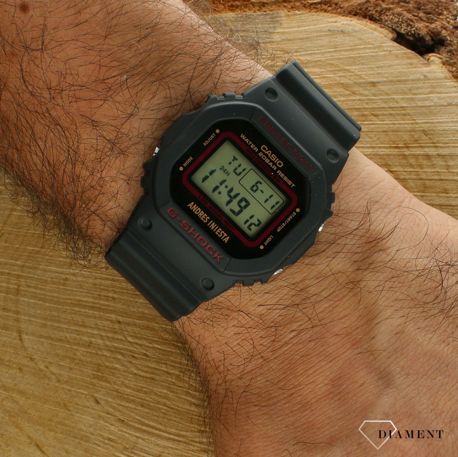 Zegarek męski Casio G-Shock Andres Iniesta DW-5600AI-1ER (5).jpg