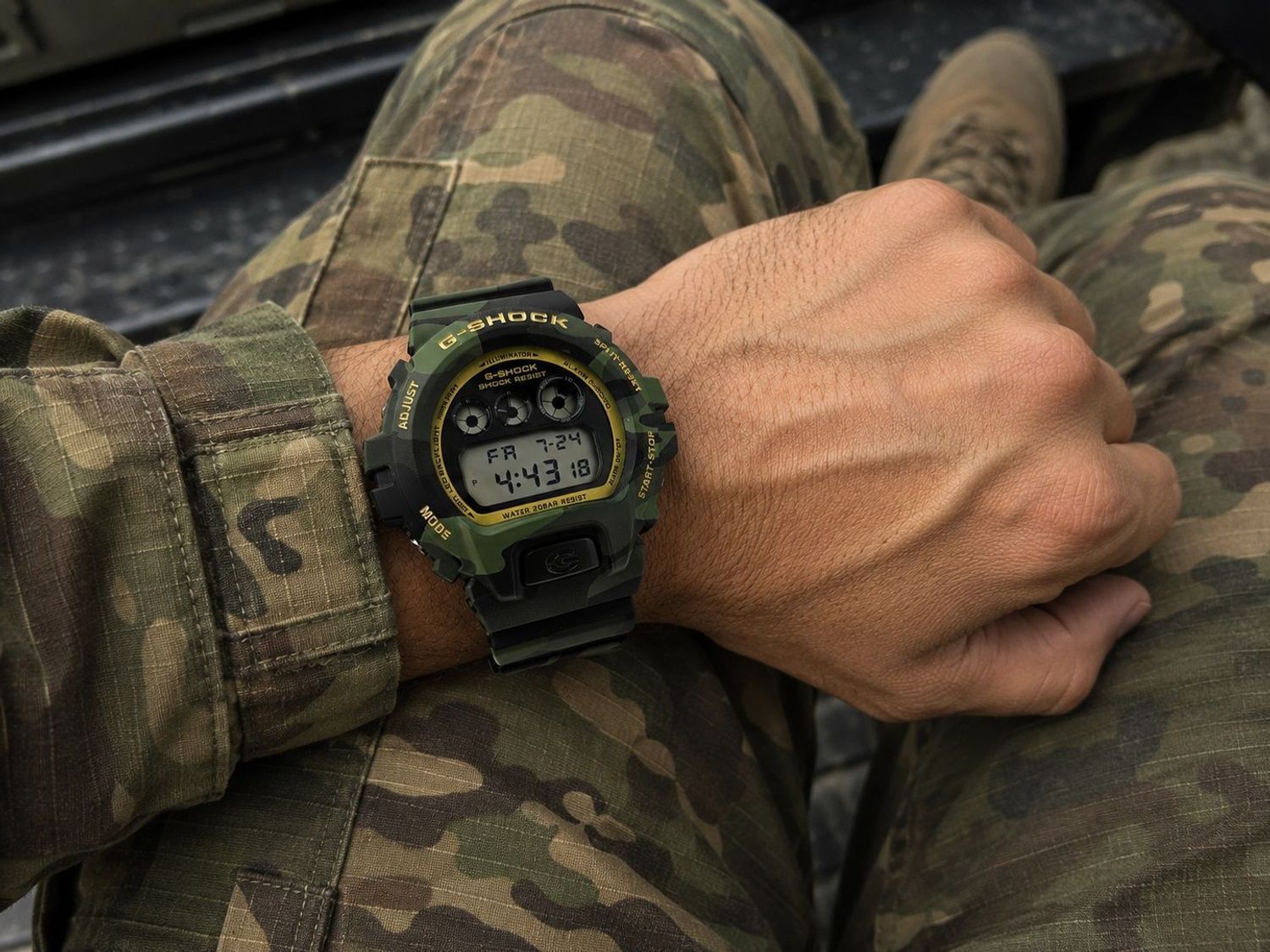 Zegarek męski Casio G-SHOCK DW-6900CMG-3ER Bold Camo moro zielony cyfrowy 200M.jpg