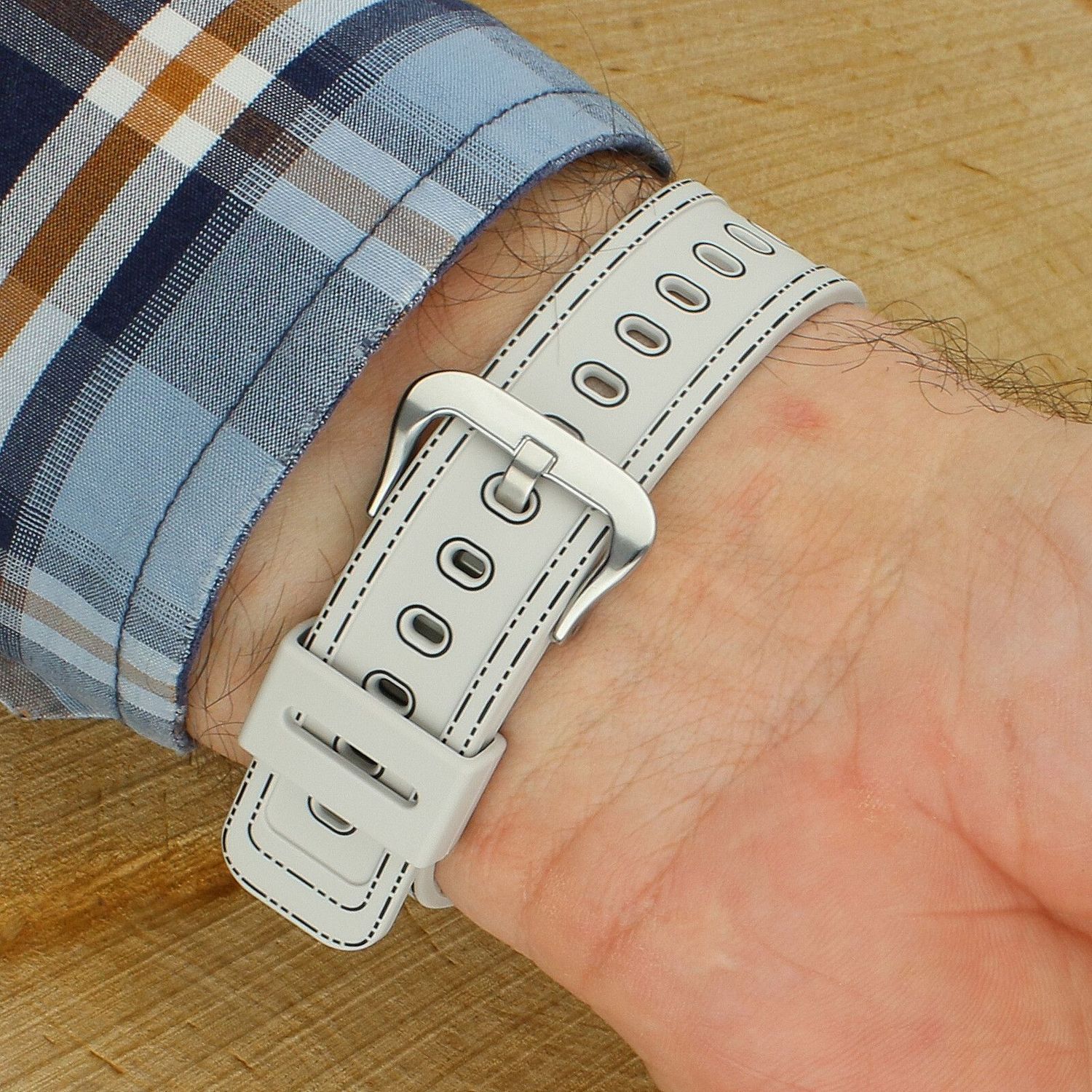 Casio G-Shock DW-6900RGM-5ER – Zegarek cyfrowy odpornościowy.jpg