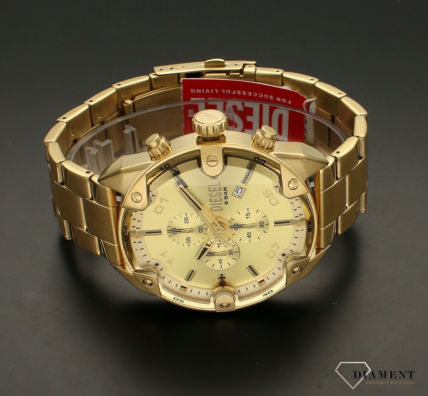 Zegarek męski Diesel DZ4608 z kolekcji SPIKED DZ4608. Męski zegarek w złotym kolorze. Zegarek męski Diesel na bransolecie. Zegarek modowy. Zegarek idealny na prezent..webp