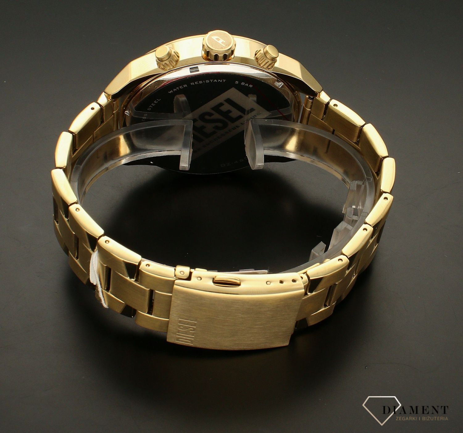 Zegarek męski Diesel DZ4608 z kolekcji SPIKED DZ4608. Męski zegarek w złotym kolorze. Zegarek męski Diesel na bransolecie. Zegarek modowy. Zegarek idealny na prezent..webp