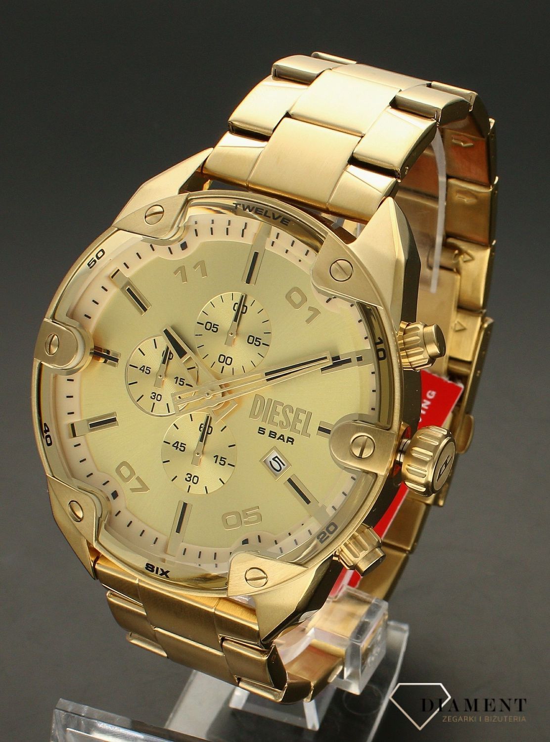 Zegarek męski Diesel DZ4608 z kolekcji SPIKED DZ4608. Męski zegarek w złotym kolorze. Zegarek męski Diesel na bransolecie. Zegarek modowy. Zegarek idealny na prezent..webp