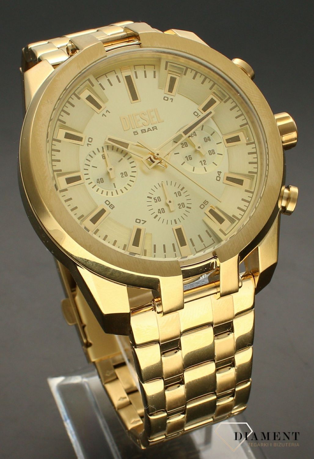 Zegarek męski Diesel Split Chronograph na bransolecie DZ4623. Męski zegarek Diesel. Męski zegarek na bransolecie. Zegarek męski w złotym kolorze. Zegarek męski z chronografem. Zegarek męski modowy Diesel idealny na prezent.  (2).jpg
