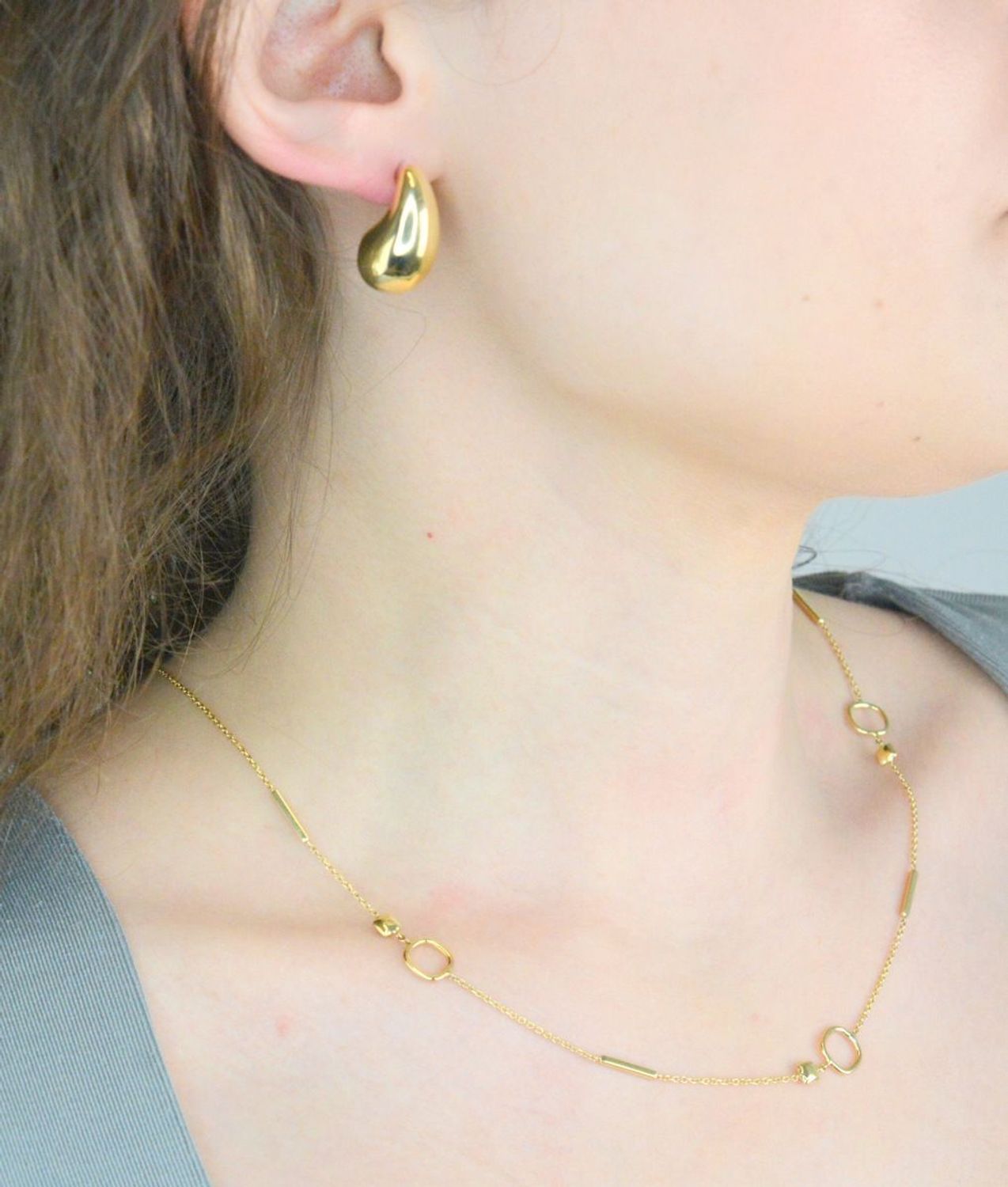 Naszyjnik złoty celebrytka pr 585, E0OR022208064501 Złoty naszyjnik 585 celebrytka. Niezwykły blask szlachetnego kruszcu zamknięty w wyjątkowej formie. Subtelny kontur elementów ozdobnych1.jpg